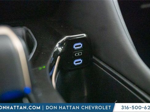 Used 2024 Toyota Crown XLE image 12