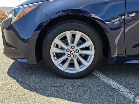 Certified 2023 Toyota Corolla LE w/ LE Premium Package FWD image 8
