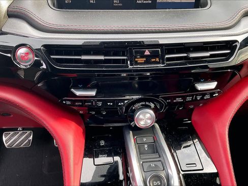 Used 2023 Acura MDX A-Spec image 35