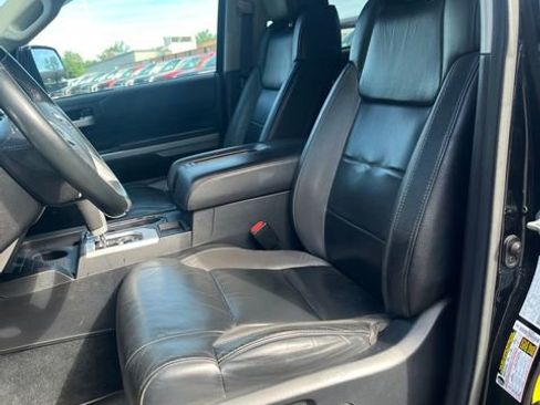 Used 2020 Toyota Tundra Limited w/ Limited Premium Package AWD/4WD image 9