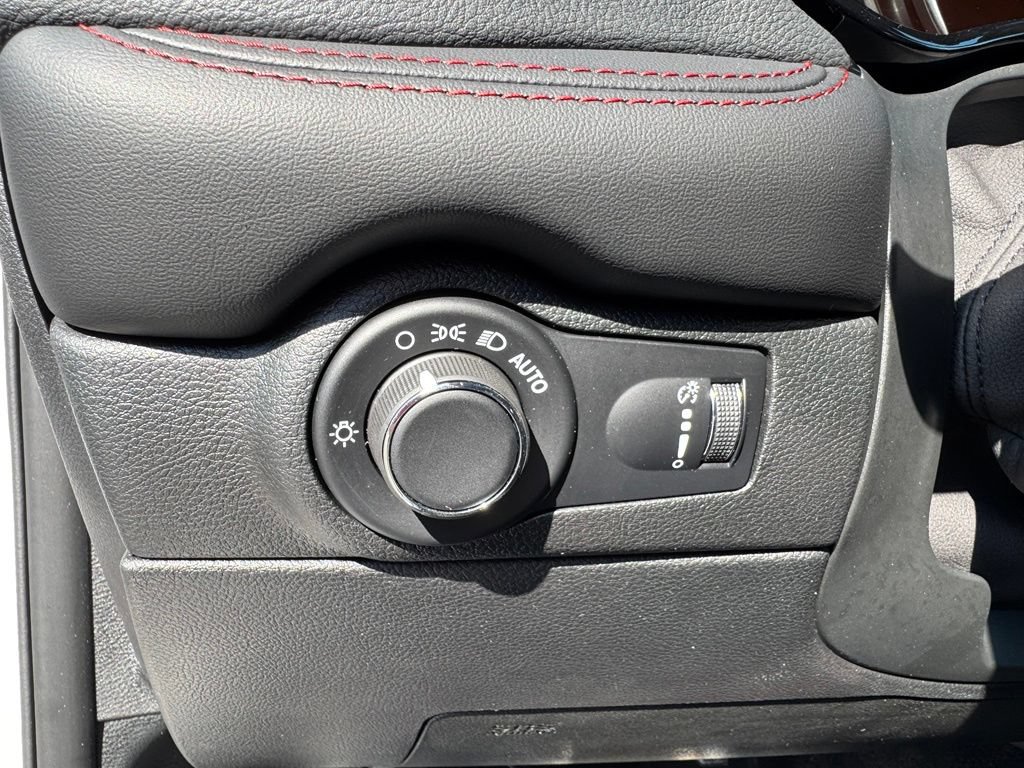 Used 2026 Dodge Durango GT AWD/4WD image 13