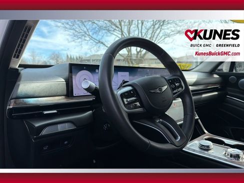 Used 2025 Genesis GV80 2.5T Prestige image 17