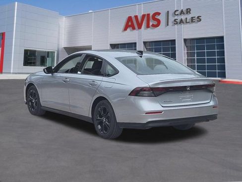 Used 2025 Honda Accord SE image 7