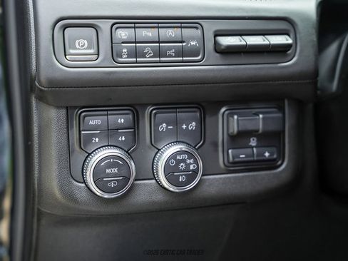 Used 2024 GMC Yukon Denali Ultimate w/ LPO, Floor Liner Package AWD/4WD image 55