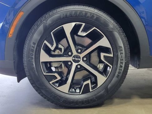 Used 2023 Kia Sportage EX FWD image 10