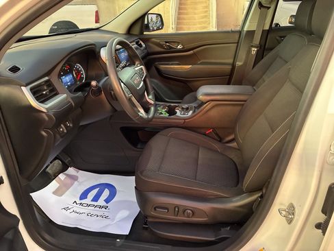 Used 2023 GMC Acadia SLE w/ Driver Convenience Package image 15