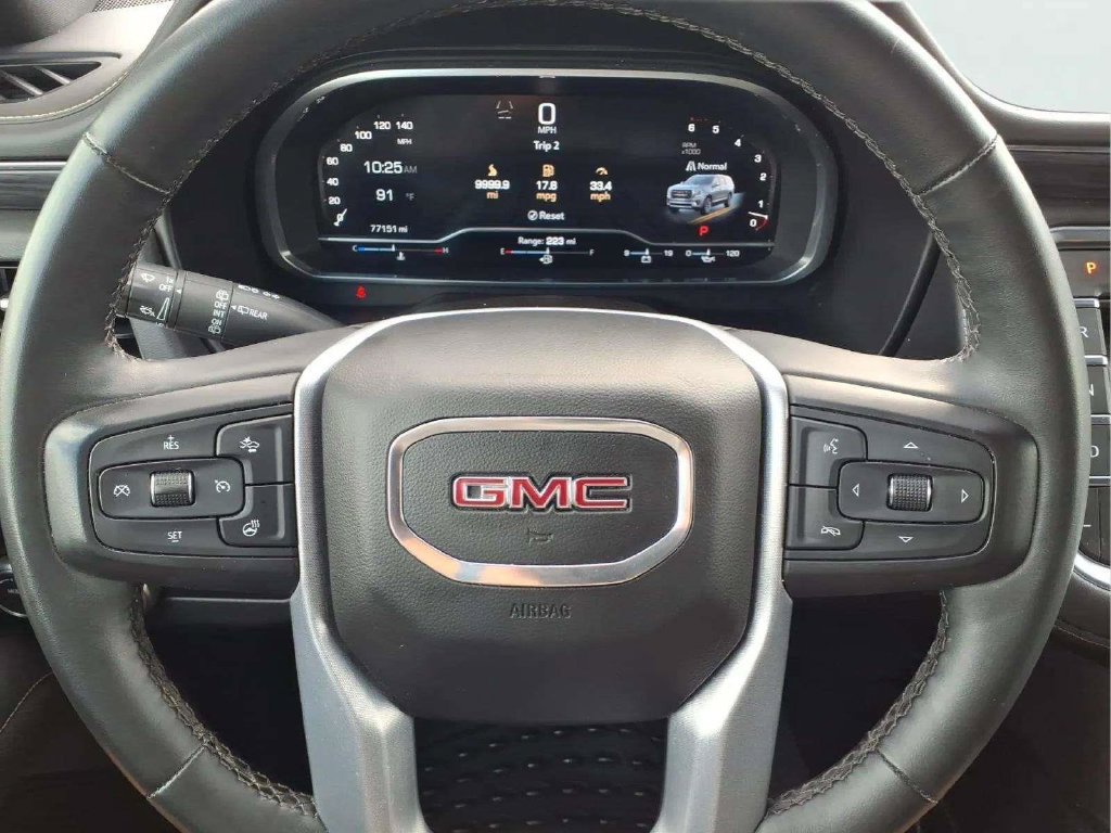 Used 2023 GMC Yukon XL SLT w/ SLT Premium Package RWD image 13