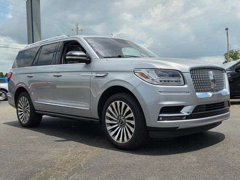 Used 2020 Lincoln Navigator Reserve w/ Luxury Package AWD/4WD image 8