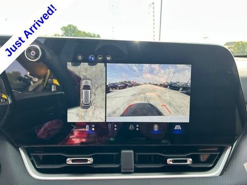 Used 2025 Chevrolet Equinox LT w/ Convenience Package II FWD image 22