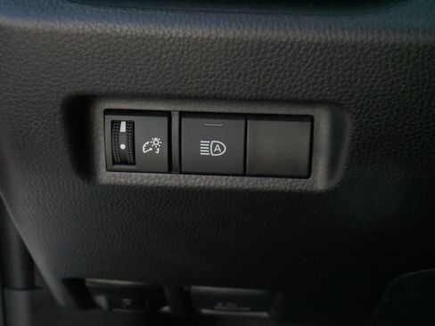 Certified 2025 Toyota RAV4 XLE AWD/4WD image 27
