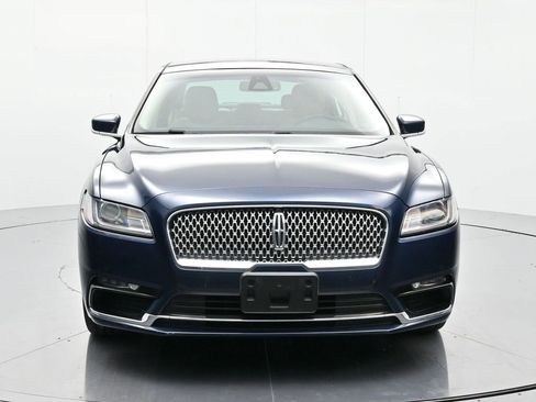 Used 2017 Lincoln Continental Select w/ Climate Package image 2
