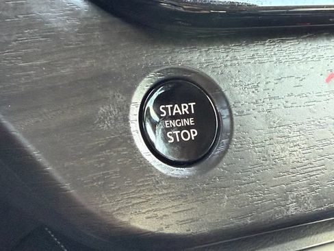 New 2026 Nissan Murano SV AWD/4WD image 32