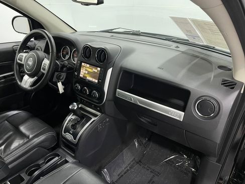 Used 2017 Jeep Compass High Altitude image 19