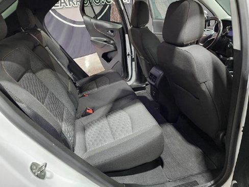 Used 2020 Chevrolet Equinox LT image 11