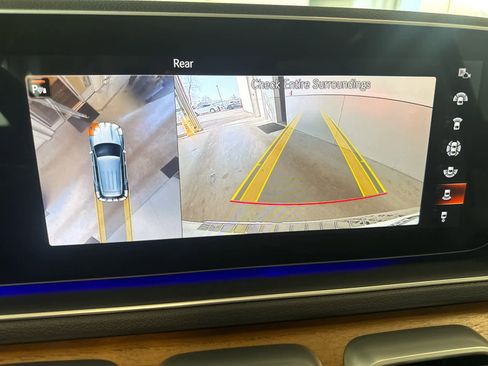 Used 2023 Mercedes-Benz GLE 350 4MATIC image 13