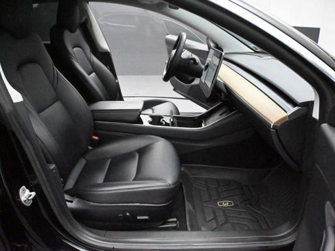 Used 2019 Tesla Model 3 Mid Range image 14