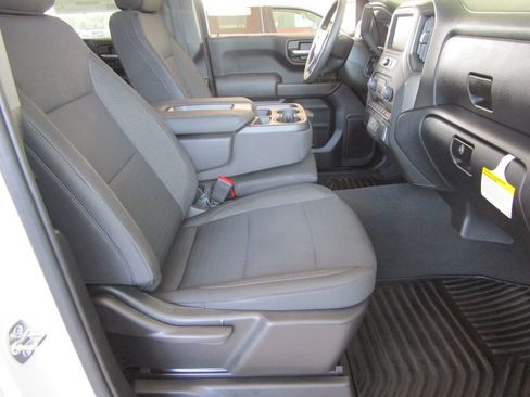 New 2026 Chevrolet Silverado 1500 Custom RWD image 21