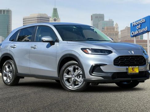 New 2026 Honda HR-V LX image 2