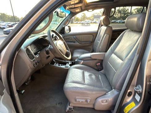 Used 2003 Toyota Sequoia Limited RWD image 24