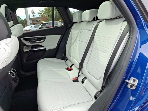 Certified 2025 Mercedes-Benz GLC 300 4MATIC image 10