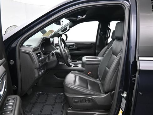 Used 2024 Chevrolet Suburban LT AWD/4WD image 10