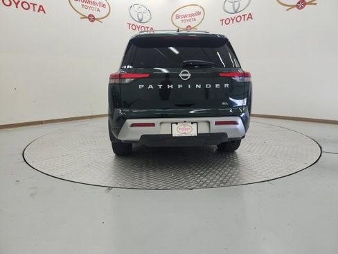 Used 2024 Nissan Pathfinder SL w/ SL Premium Package FWD image 7