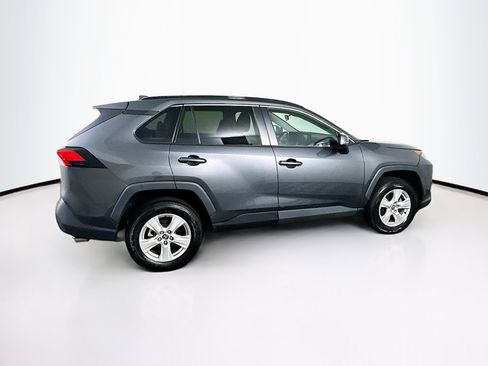 Used 2021 Toyota RAV4 XLE FWD image 9