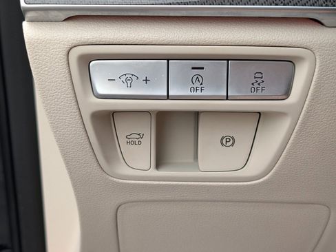 Used 2023 Genesis G80 3.5T Sport image 12