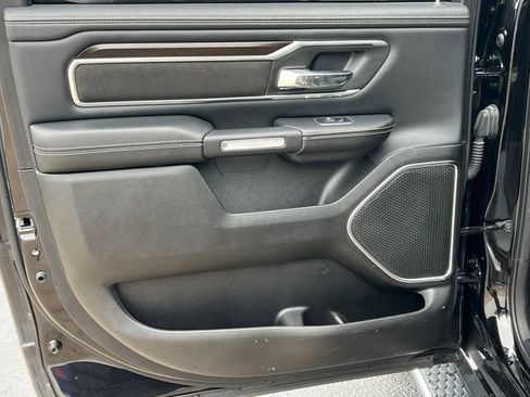 Used 2022 RAM 1500 Laramie AWD/4WD image 40