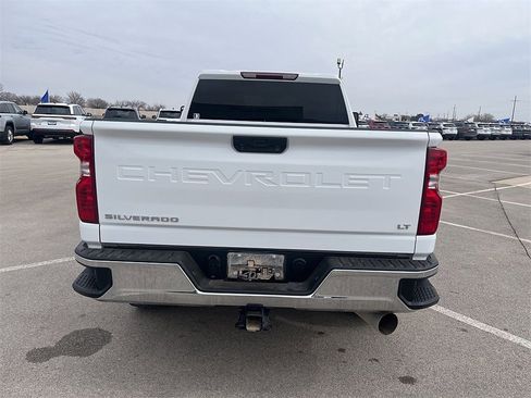 Used 2024 Chevrolet Silverado 2500 LT w/ Convenience Package image 4