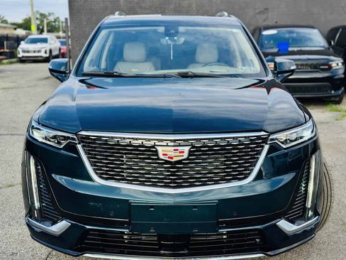 Used 2025 Cadillac XT6 Premium Luxury w/ Platinum Package AWD/4WD image 13