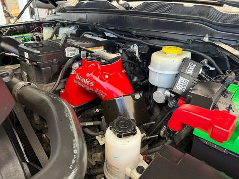 Used 2019 RAM 2500 Laramie AWD/4WD image 38