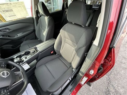 Certified 2025 Nissan Rogue S image 11