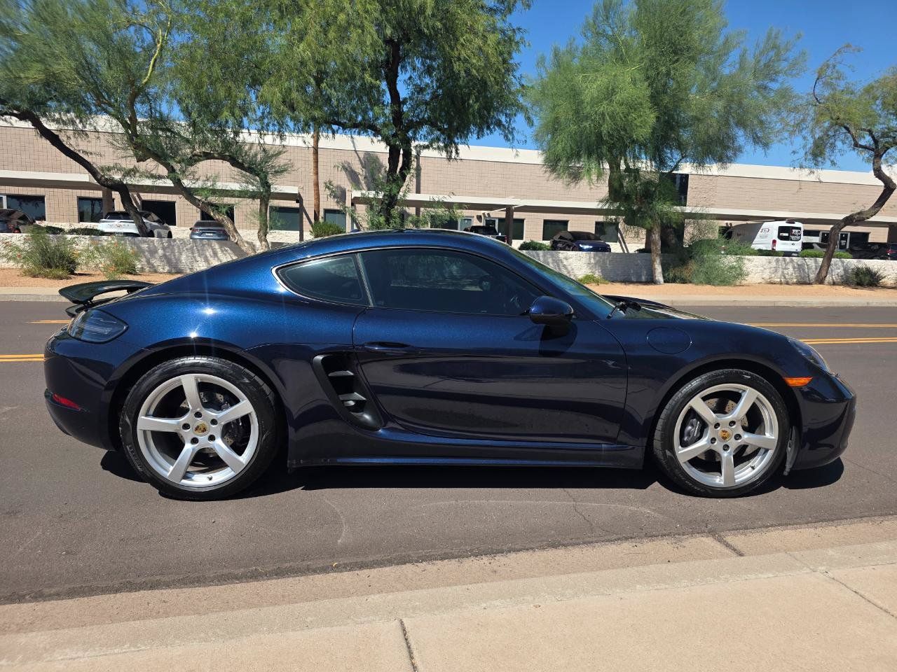 Used 2018 Porsche 718 Cayman RWD image 30
