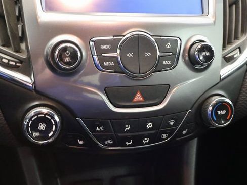 Used 2017 Chevrolet Cruze LT w/ Sun And Sound Package image 21