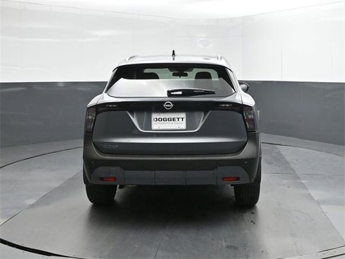 New 2026 Nissan Kicks SV w/ Illumination Package image 8