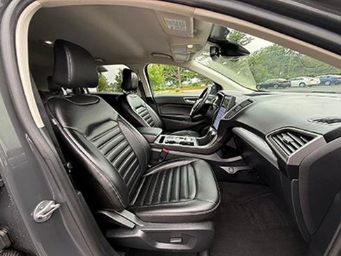 Used 2021 Ford Edge SEL w/ Cargo Accessory Package FWD image 12