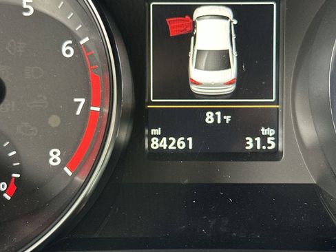 Used 2017 Volkswagen Passat 1.8T SEL Premium image 19