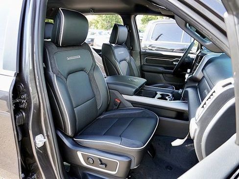 New 2026 RAM 1500 Laramie AWD/4WD image 17