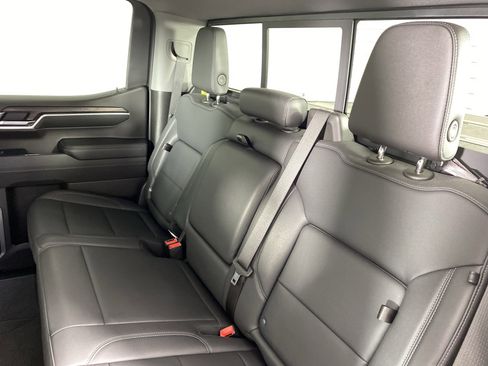 Used 2023 GMC Sierra 1500 SLT w/ SLT Premium Plus Package image 34