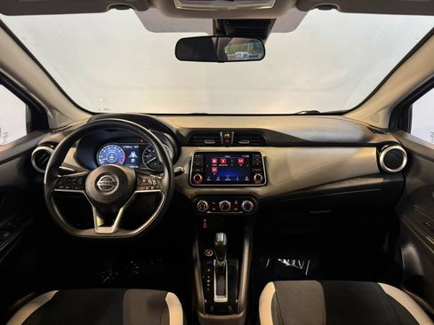 Used 2020 Nissan Versa SV FWD image 11