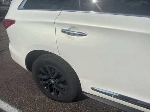 Used 2013 INFINITI JX35 AWD w/ Premium Pkg image 9