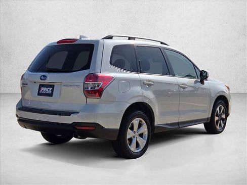 Used 2016 Subaru Forester 2.5i Premium AWD/4WD image 5
