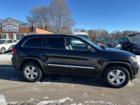 Used 2012 Jeep Grand Cherokee Laredo image 4