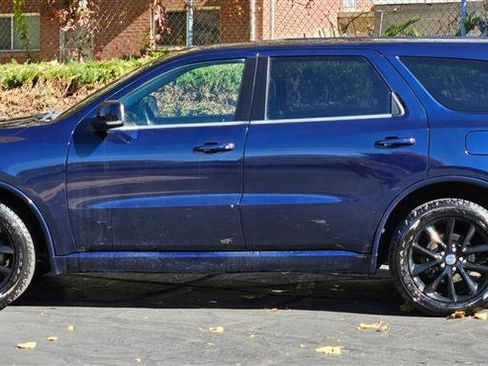 Used 2018 Dodge Durango GT image 2