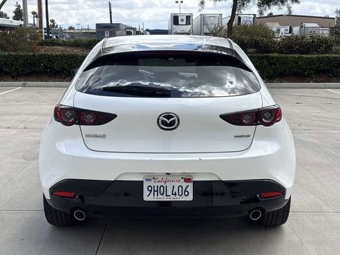 Used 2019 MAZDA MAZDA3 Hatchback FWD image 4