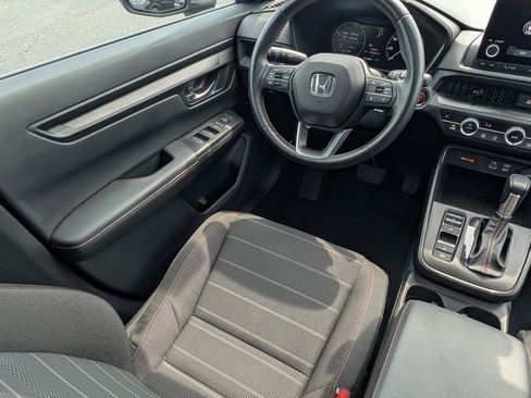 Used 2025 Honda CR-V Sport image 9