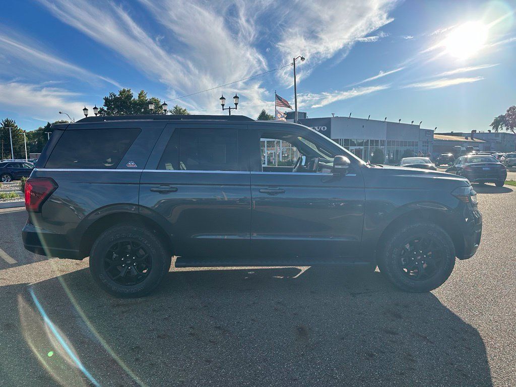 Used 2022 Ford Expedition Timberline AWD/4WD image 4