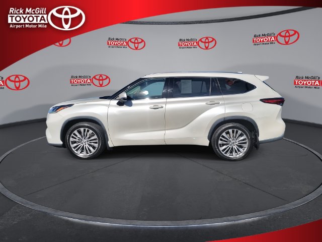 Used 2021 Toyota Highlander Platinum AWD/4WD image 5