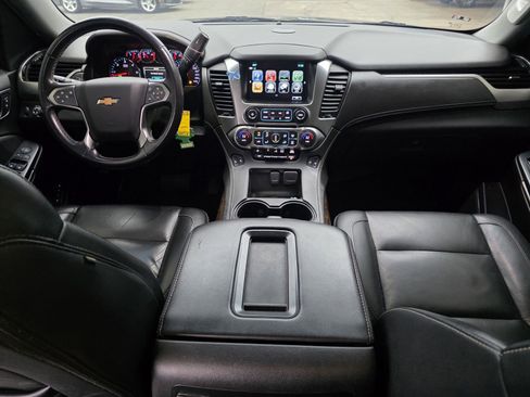 Used 2019 Chevrolet Suburban LT image 14